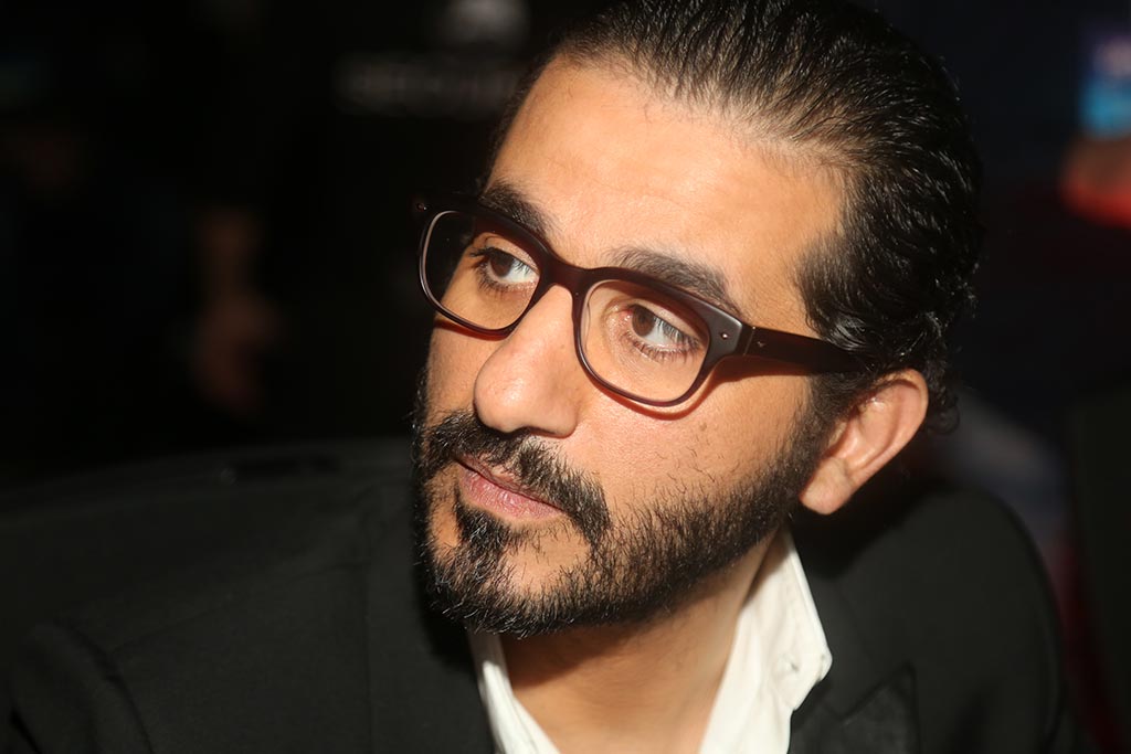 أحمد حلمي يشترك في أحد عروض Arabs Got Talent 7 «صباع روج» يضع أحمد حلمي في موقف محرج في حفل تنصيبه سفيرًا