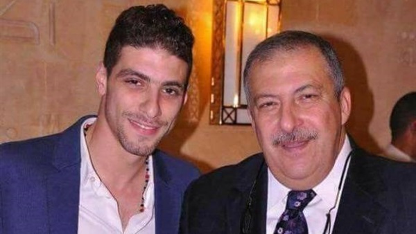 «قتيل الكافيه»