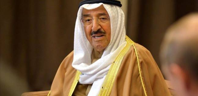 أمير الكويت يقبل استقالة وزير الإعلام