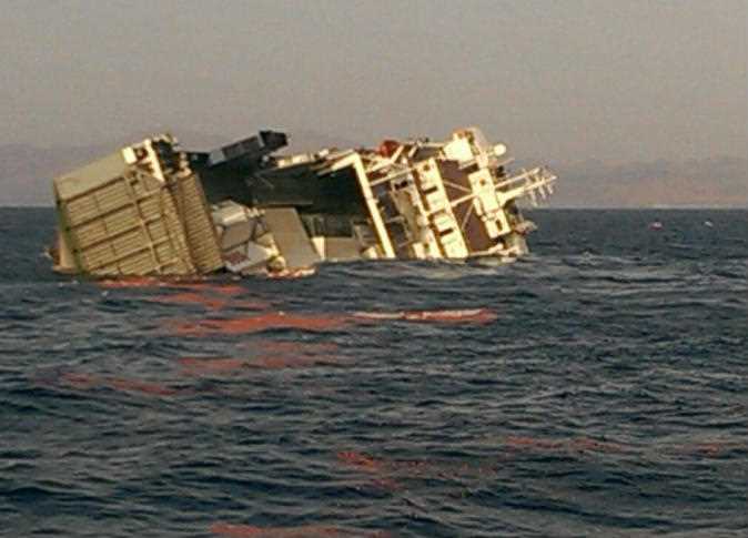 إنقاذ 16 من طاقم سفينة بضائع تعرضت للغرق في طريقها للسعودية بالبحر الأحمر 14 إنقاذ 16 من طاقم سفينة بضائع تعرضت للغرق في طريقها للسعودية بالبحر الأحمر