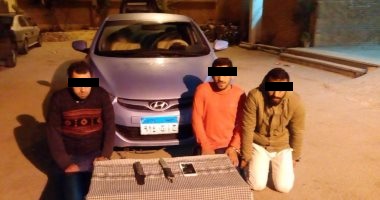 القبض على تشكيل عصابى تخصص فى سرقة السيارات والمتاجر بالعاشر من رمضان 1