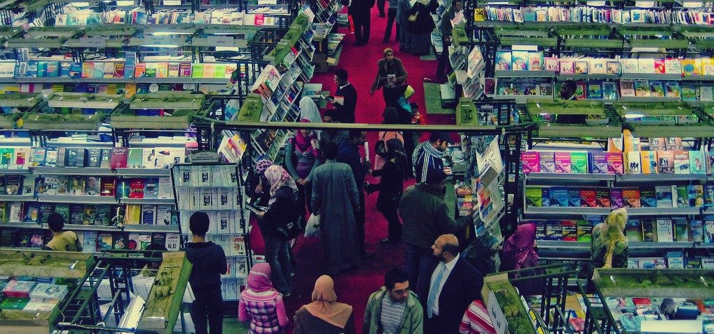 الكتب الرومانسيّة والرعب الأكثر إقبالًا .. و«فيسبوك» للدعاية والإعلان في معرض الكتاب 1 الكتب الرومانسيّة والرعب الأكثر إقبالًا.. و«فيسبوك» للدعاية والإعلان في معرض الكتاب