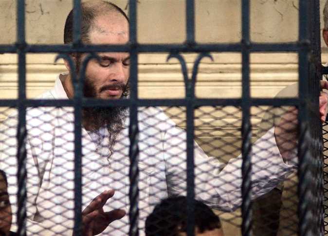 المتهم بـ«قتل بائع الخمور» بالإسكندرية: «لو أتيحت لى الفرصة لقتلت كل بائعي الخمور» 6 بائعي الخمور