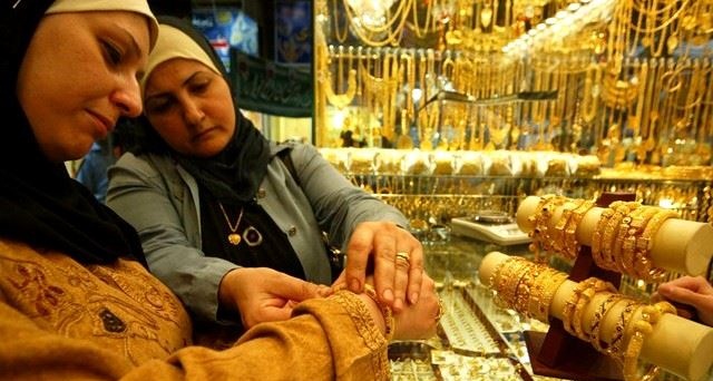 تراجع مفاجئ لأسعار الذهب اليوم .. عيار 21 يحقق سعر قياسي 4 تراجع غير متوقع لأسعار الذهب .. عيار 21 يحقق سعر مفاجئ 1