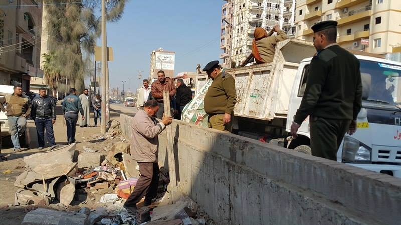 بالصور.. حملة مكبرة لرفع الإشغالات بالزقازيق 3 حملة مكبرة لرفع الإشغالات بالزقازيق 4
