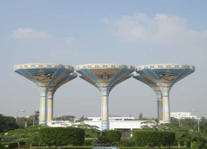 طلاب جامعة العريش النازحين ينتظمون في الدراسة بجامعة قناة السويس