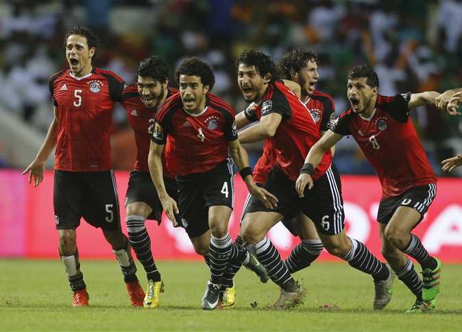 وزير الطيران يوجه بتسيير رحلات للجابون لمؤازرة المنتخب 6 وزير الطيران يوجه بتسيير رحلات للجابون لمؤازرة المنتخب