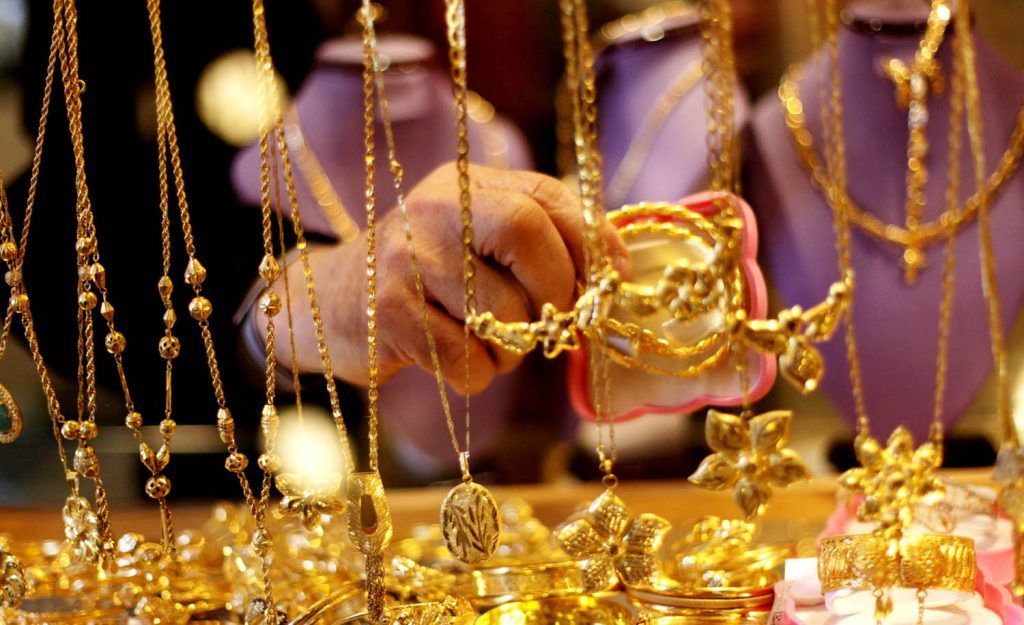 ارتفاع جديد لأسعار الذهب خلال اليوم في مصر 1 أسعار الذهب تقفز من جديد بعد ارتفاع الدولار بالبنوك 1024x625 1 1024x625 1