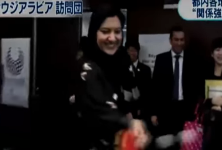 بالفيديو.. أميرة سعودية تفوز على وزير التعليم الياباني في تنس الطاولة 6 أميرة