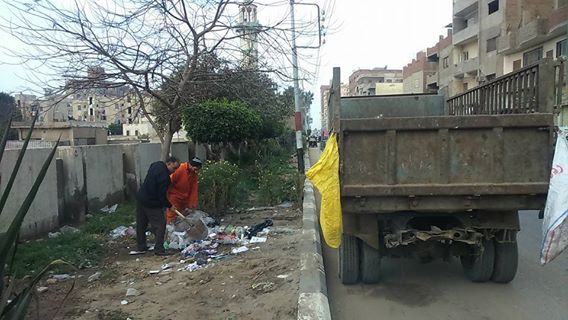 استمرار أعمال النظافة بشوارع مدينة فاقوس 4 استمرار أعمال النظافة والمنتزهات بمدينة فاقوس1 1