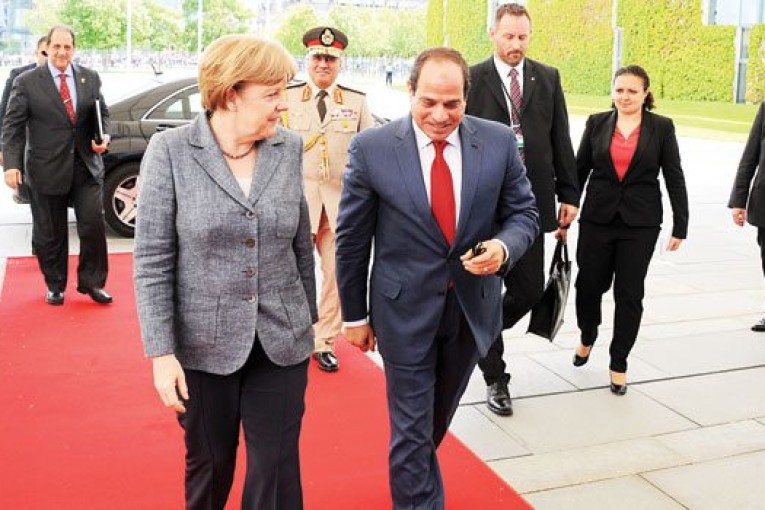 ميركل لمجتمع الأعمال المصري الألماني مصر من شريك اقتصادي هام لألمانيا
