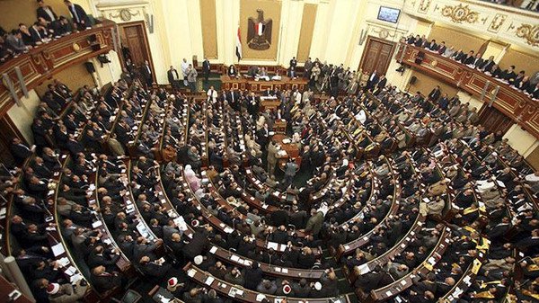 تشريعية البرلمان توافق على تعديل قانون الطوارئ ليسمح باحتجاز المشتبه فيهم 14 البرلمان 1