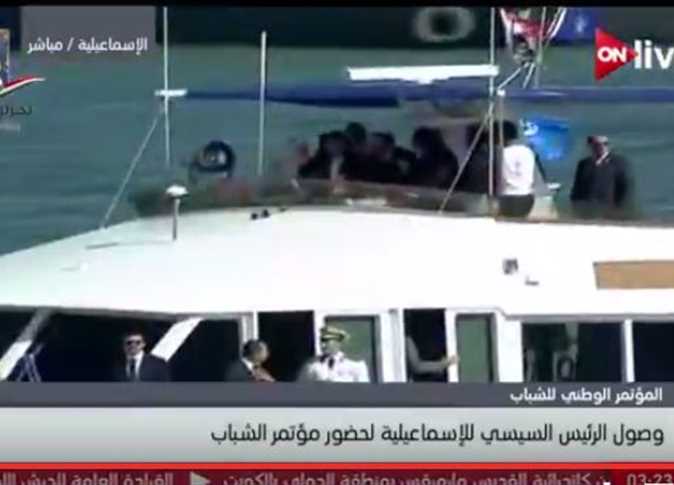 السيسي يصل الإسماعيلية لافتتاح مؤتمر الشباب