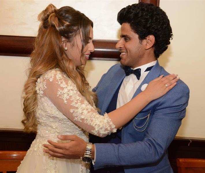 بالفيديو.. أصدقاء إسراء عبد الفتاح يغنوا لها في غرفة الملابس قبل عقد القران 3 بالفيديو.. أصدقاء إسراء عبد الفتاح يغنوا لها في غرفة الملابس قبل عقد القران