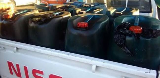 ضبط ٢٠٠٠ لتر سولار مدعم قبل بيعها بالسوق السوداء بالحسينية 10 ضبط 2500 لتر سولار وبنزين داخل محطة علي طريق «بلبيس العاشر من رمضان» 1