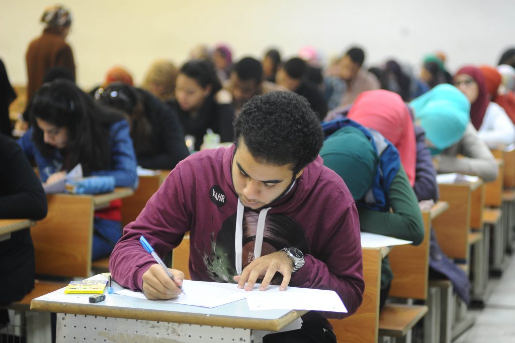 بالفيديو .. حقيقة إقرار عقوبة السجن على الطالب الغشاش بالثانوية العامة 1 عقوبة