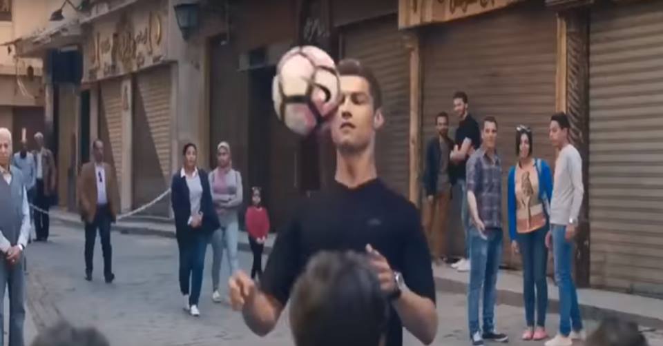 بالصور.. حقيقة تواجد كريستيانو رونالدو في مصر لتصوير إعلان 1 %D8%AD%D9%82%D9%8A%D9%82%D8%A9 %D8%AA%D9%88%D8%A7%D8%AC%D8%AF %D9%83%D8%B1%D9%8A%D8%B3%D8%AA%D9%8A%D8%A7%D9%86%D9%88 %D8%B1%D9%88%D9%86%D8%A7%D9%84%D8%AF%D9%88 %D9%81%D9%8A %D9%85%D8%B5%D8%B1 %D9%84%D8%AA%D8%B5%D9%88%D9%8A%D8%B1 %D8%A5%D8%B9%D9%84%D8%A7%D9%86 3