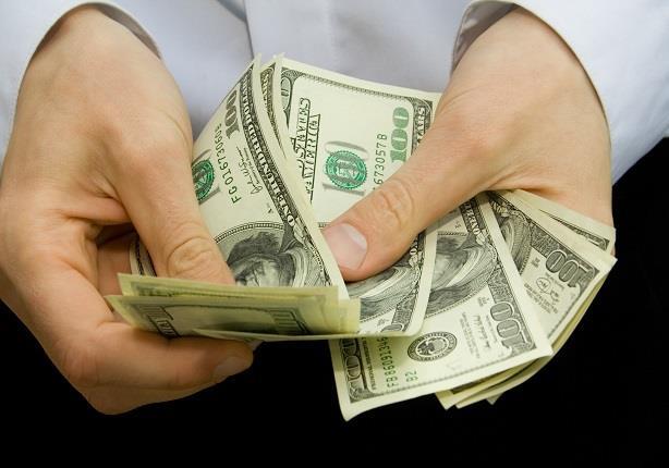 الدولار يستقر في 7 بنوك كبرى ويرتفع في أبو ظبي الإسلامي 19 الدولار يستقر في 7 بنوك كبرى ويرتفع في أبو ظبي الإسلامي