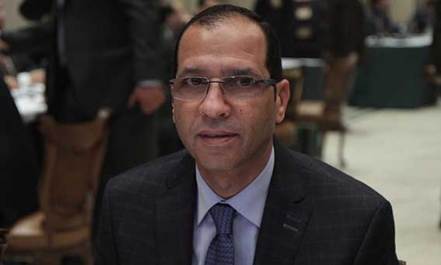 النائب خالد مشهور: افتحوا منافذ استلام القمح رحمة بالمزارعين 15 النائب خالد مشهور