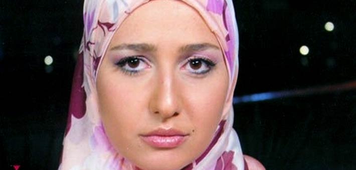 حلا شيحة تنفى ظهورها بالنقاب وغاضبة من صور ابنتها