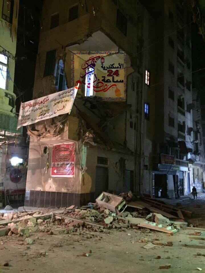 انهيار عقار في الاسكندرية والحماية المدنية تتدخل لإخلاء السكان 3 18892909 1981912788491849 2436150747236675103 n