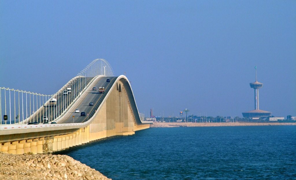 أول تعليق من ملك البحرين بعد قرار قطع العلاقات الأخير أول تعليق من ملك البحرين بعد قرار قطع العلاقات الأخير