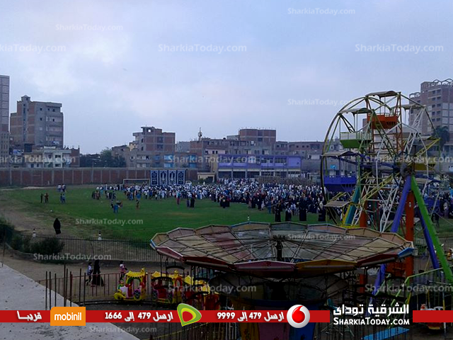 الآلاف يؤدون صلاة العيد بمركز شباب كفر صقر 1