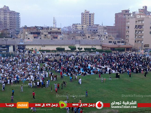 الآلاف يؤدون صلاة العيد بمركز شباب كفر صقر 2