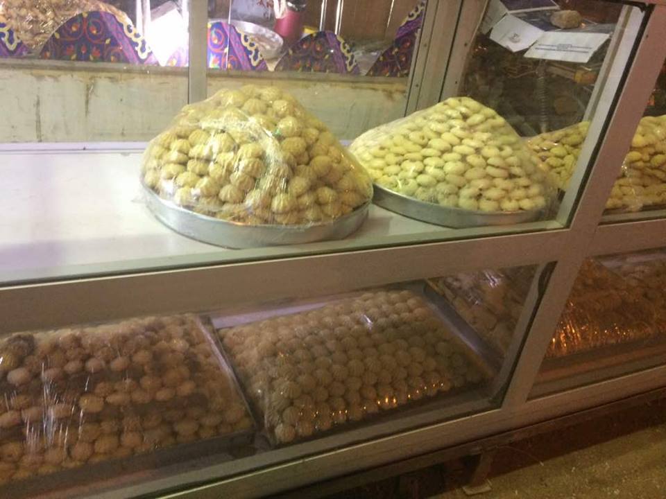 بالفيديو.. زيادة كبيرة في أسعار حلوى العيد وأهالي ههيا «هنجيب منين» 8 بالفيديو.. زيادة بأسعار حلوى العيد والمواطنين بههيا «هنجيب منين»4