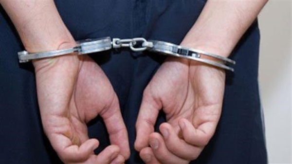 ضبط المتهمين بالتعدى على رئيس مدينة منيا القمح أثناء حملة إزالة 21 ضبط المتهمين بالتعدى على رئيس مدينة منيا القمح أثناء حملة إزالة