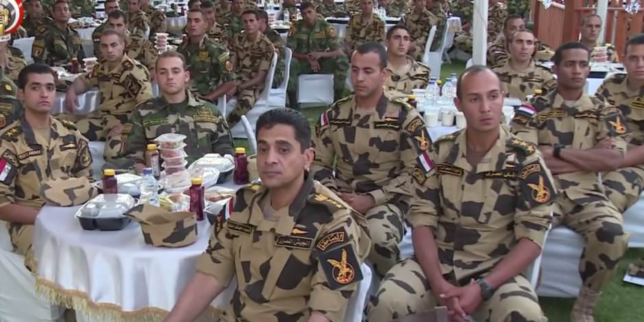 محمد رمضان بزي الصاعقة في حفل إفطار القوات المسلحة 21 محمد رمضان بزي الصاعقة في حفل إفطار القوات المسلحة