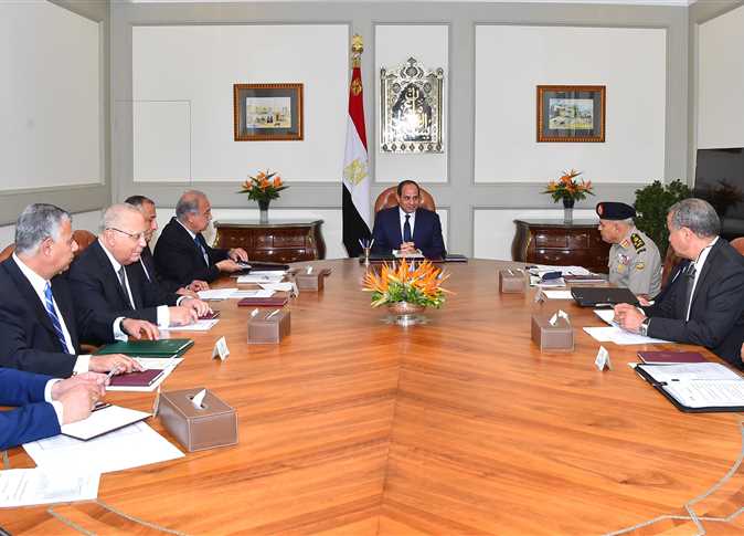 السيسي: الوضع الاقتصادي يتحسن بشكل عام وأُقدِّر معاناة المصريين 1 %D8%A7%D9%84%D8%B3%D9%8A%D8%B3%D9%8A