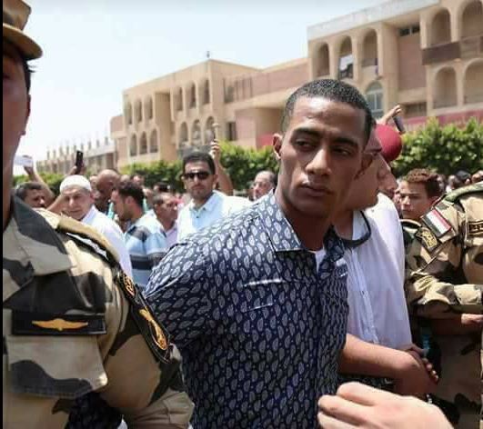 الفنان «محمد رمضان» يشارك في جنازة الشهيد «أحمد منسي» بالعاشر 1 الفنان «محمد رمضان» يشارك في جنازة الشهيد «أحمد منسي» بالعاشر