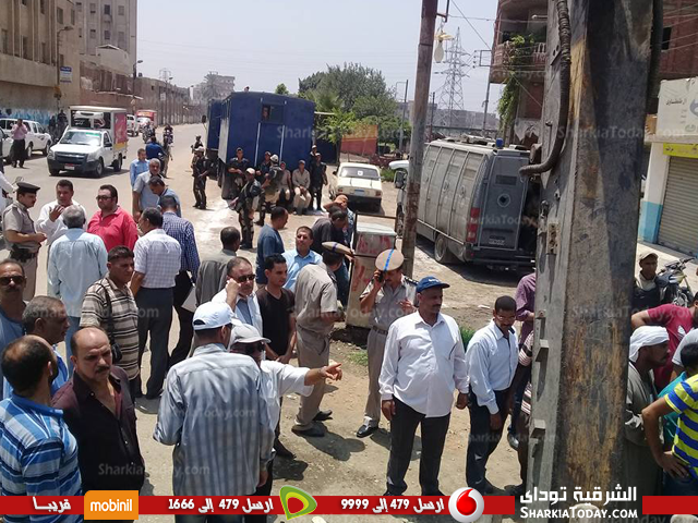 حملة مكبرة لإزالة التعديات على ترعة شرويدة بالزقازيق 2 حملة مكبرة لإزالة التعديات على ترعة شرويدة بالزقازيق7