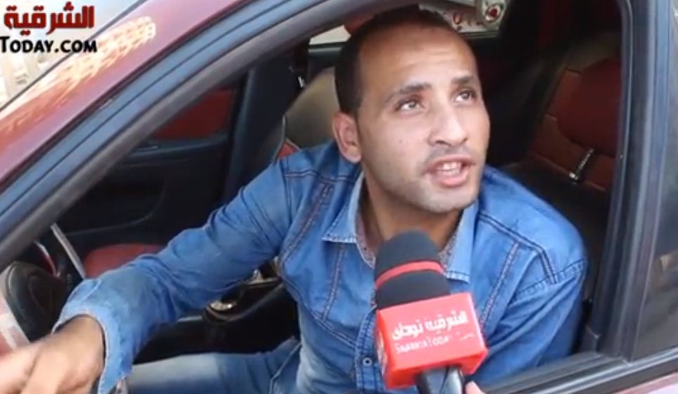 سائقو التاكسي بالشرقية يعترضون على التسعيرة المقررة من المحافظ بعد زيادة أسعار البنزين 1 سائقو التاكسي