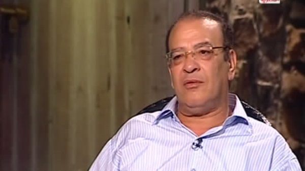 صلاح عبد الله يتعرض لأزمة صحية وابنته : ادعوا لبابا 1 صلاج