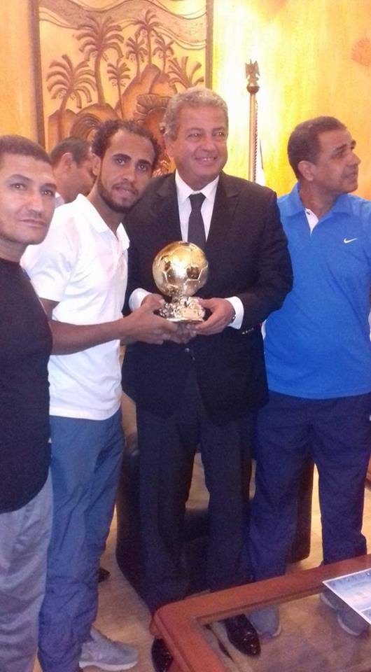 أفضل لاعب كرة قدم للصم في العالم بائع فاكهة 4 أفضل لاعب كرة قدم للصم في العالم بائع فاكهة 5