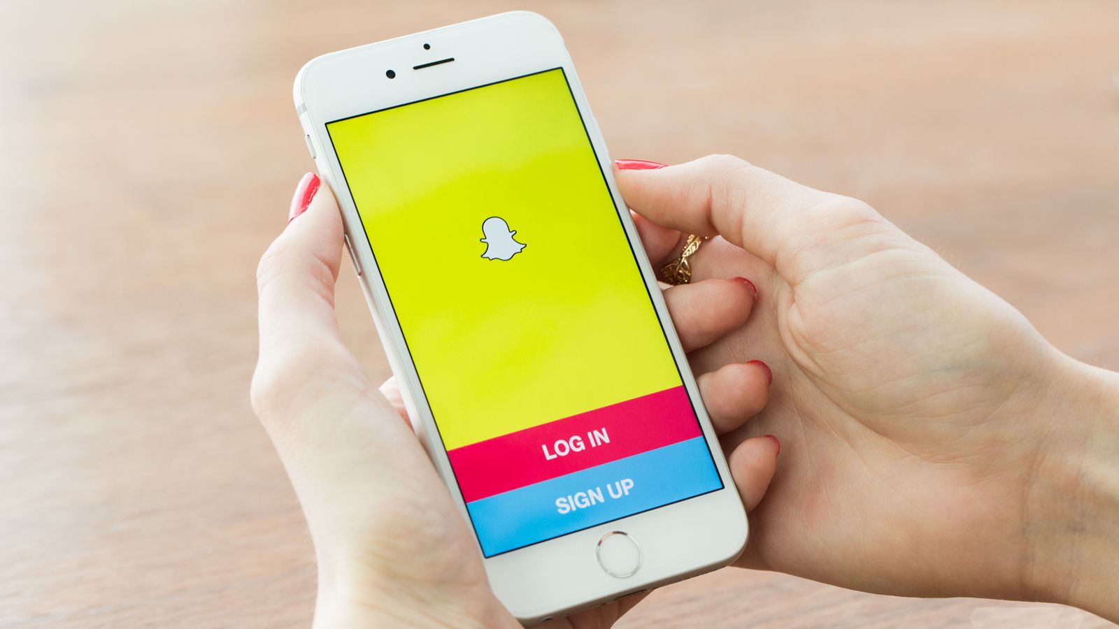 تفاصيل برامج «سناب شات» التي ستطرح عليه بنهاية العام 1