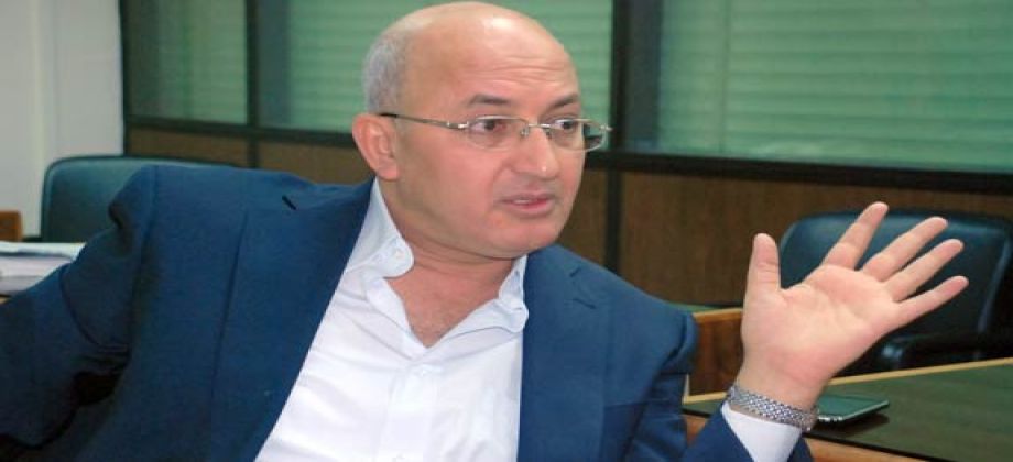 سيد علي للمسئولين: «أنتم شغالين عندنا» 1 سيد علي