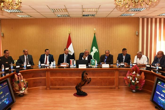 محافظ الشرقية: 98% نسبة الرد والاستجابة على المواطنين من خلال بوابة الشكاوى 1 98 نسبة الرد والاستجابة على المواطنين من خلال بوابة الشكاوى