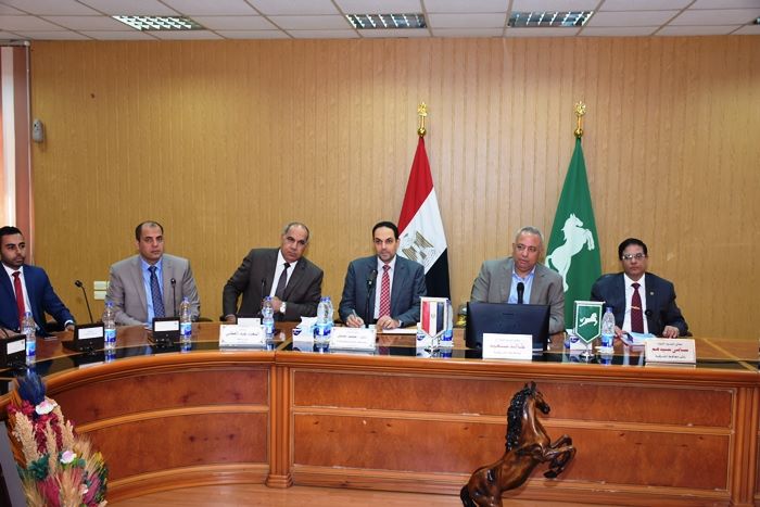 رئيس التنظيم والإدارة من الشرقية : الدولة جادة في إنهاء إجراءات تثبيت العاملين المؤقتين 1 بعد لقاءه بمحافظ الشرقية.. بشرى سارة من رئيس جهاز التنظيم والإدارة للعاملين 1
