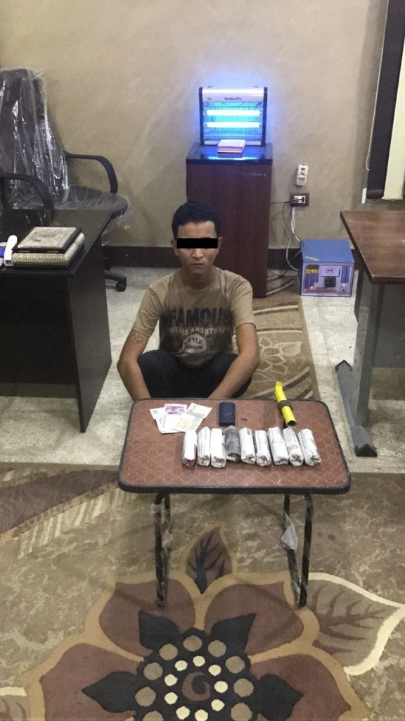 ضبط عاطل بحوزته فرد خرطوش وكيلو ونص بانجو بههيا