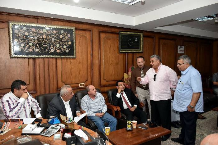رئيس شركة كهرباء القنال يعلن تزويد مراكز الشرقية بـ 45 محول جديد 1 كهرباء القنال