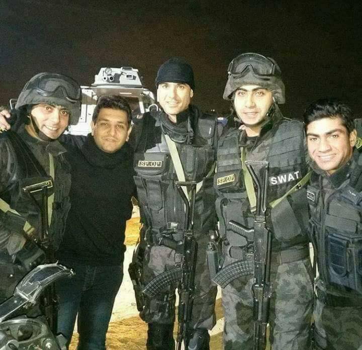 صور تعرض لأول مرة للنقيب عمرو صلاح أثناء تمثيله في فيلم «الخلية» 3 0 8