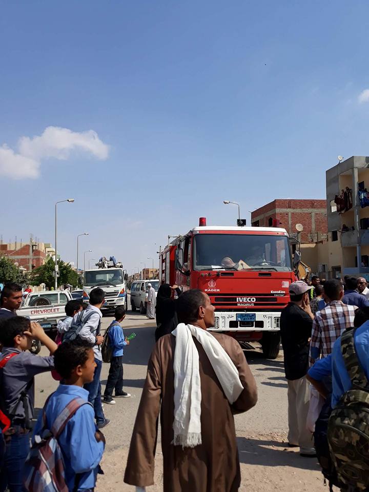 حملة لإزالة المخالفات والإشغالات بمدينة العاشر من رمضان 1 12 2