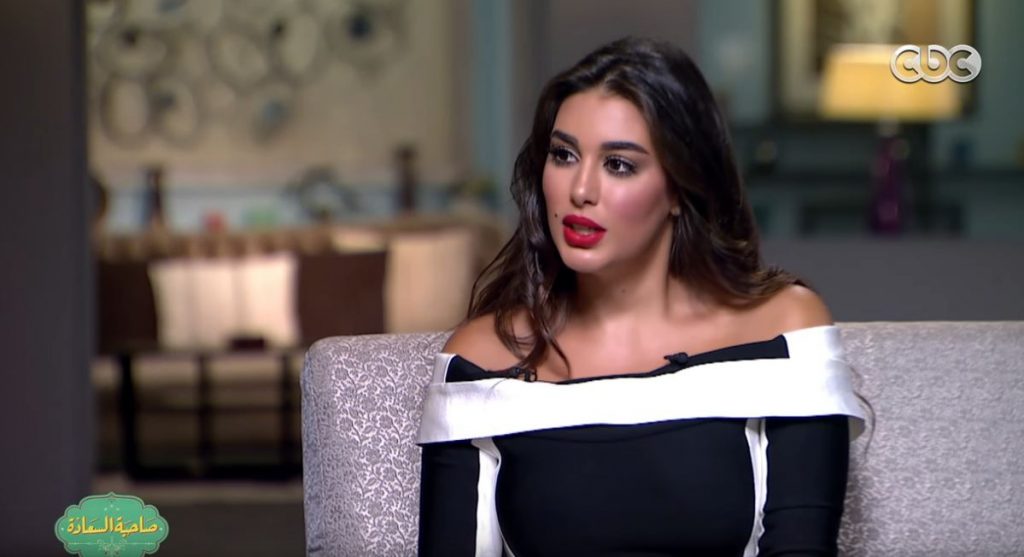 ياسمين صبري تفاجئ إسعاد يونس بمواصفات زوجها: «إتغير بعد 6 شهور» 1 اس