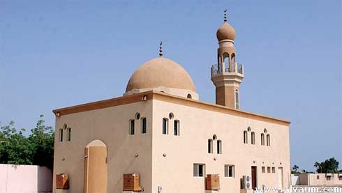 استياء أهالي أبو كبير بعد غلق مسجد فى وجه المصلين ومنعهم من آداء صلاة الجمعة 1 استياء أهالي أبو كبير بعد غلق مسجد فى وجه المصلين ومنعهم من آداء صلاة الجمعة