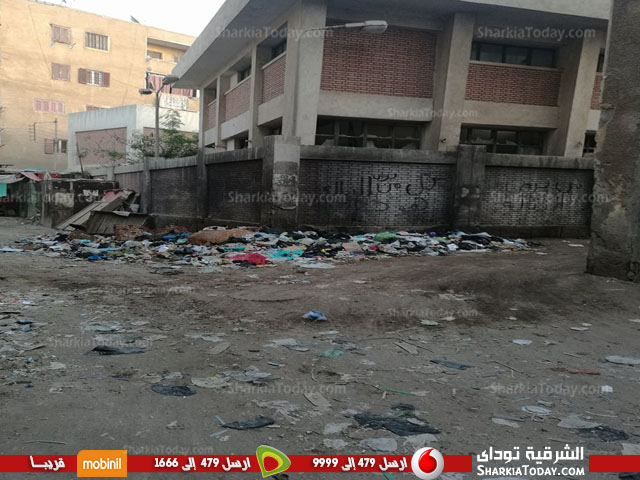 القمامة تحاصر محطة مياه «هرية رزنة» بالزقازيق 3 القمامة تحاصر محطة مياه «هرية رزنة» بالزقازيق