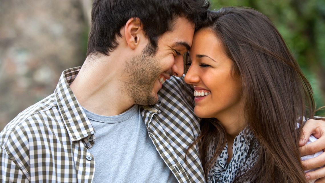 10نصائح لتجديد العلاقة والحب بين الزوجين 1 simple ways to create emotional intimacy