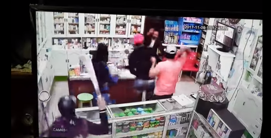 التفاصيل الكاملة لاعتداء 5 ملثمين بالسيوف على صيدلي في الغربية 1 اعتداء